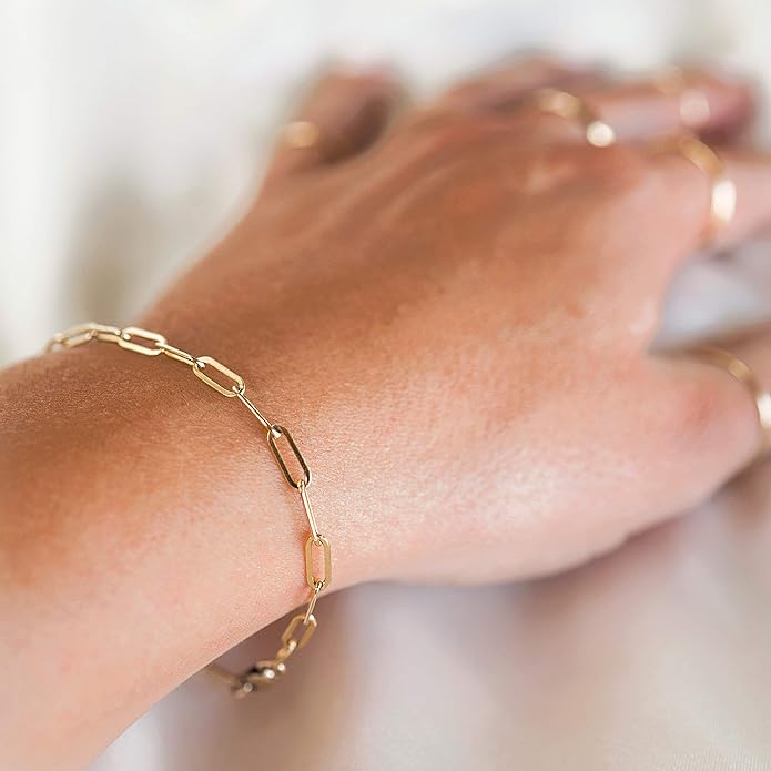 SOLID FILLED PAPERCLIP BRACELET
