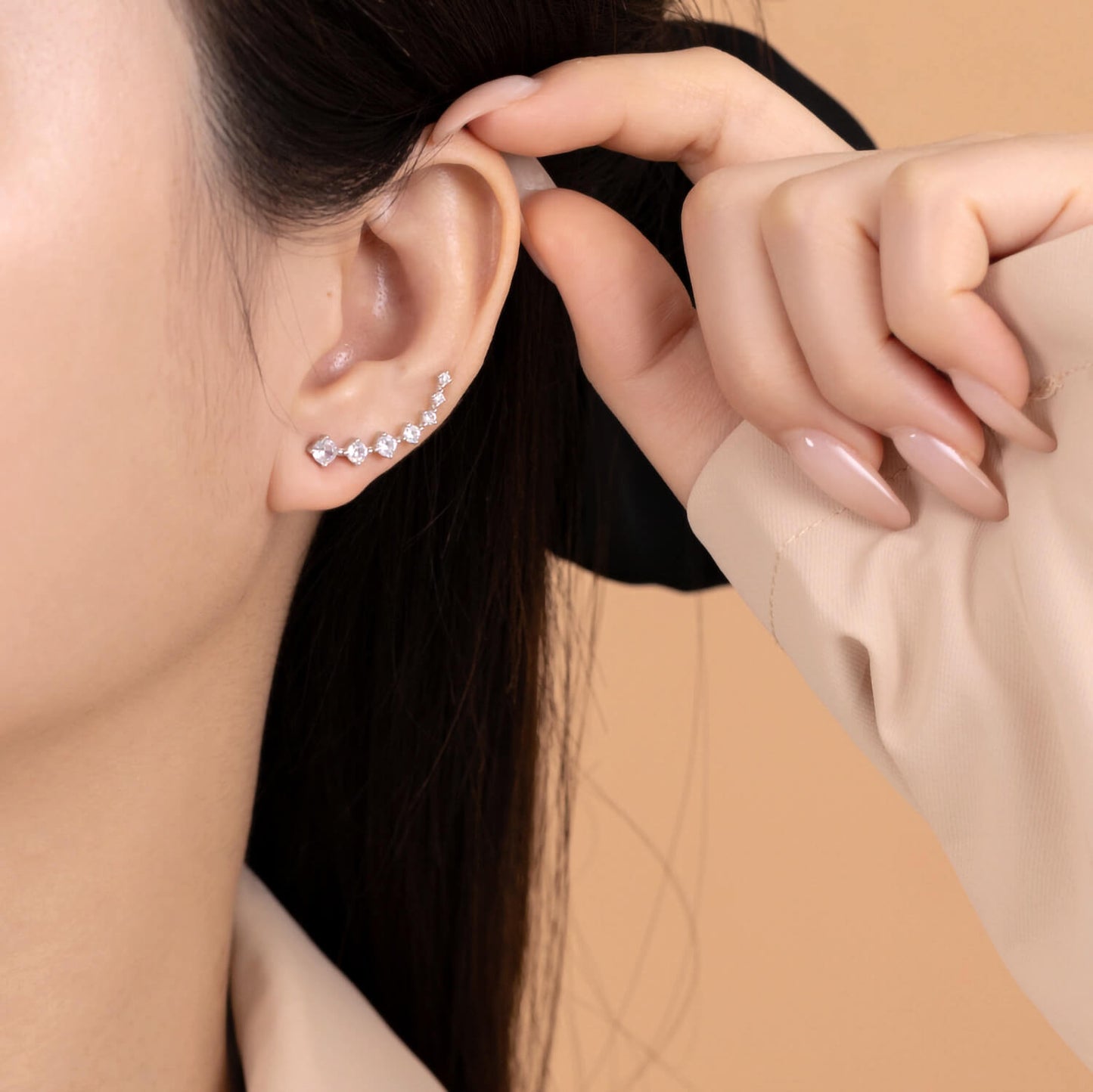 Aligned Brilliance Studs