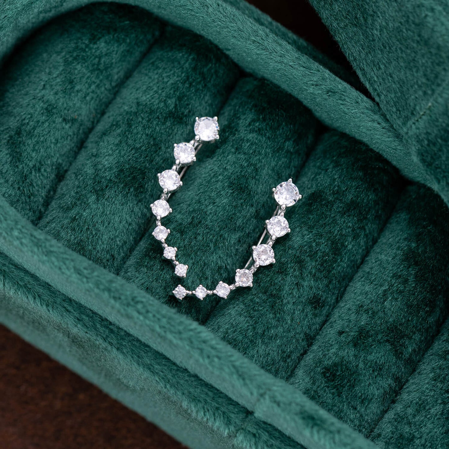 Aligned Brilliance Studs