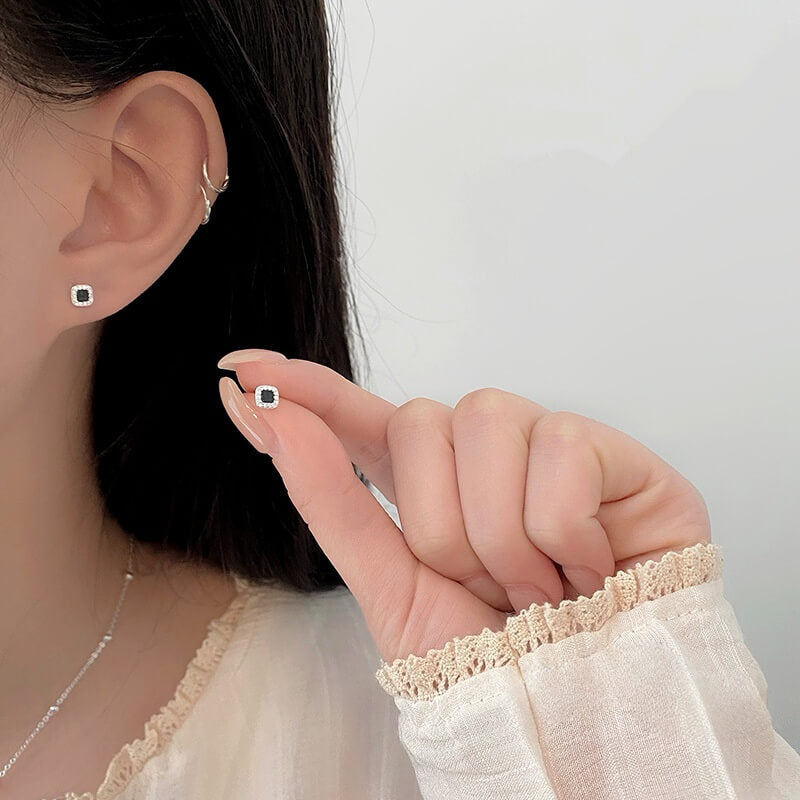 Vintage Chic Square Onyx Stud Earrings