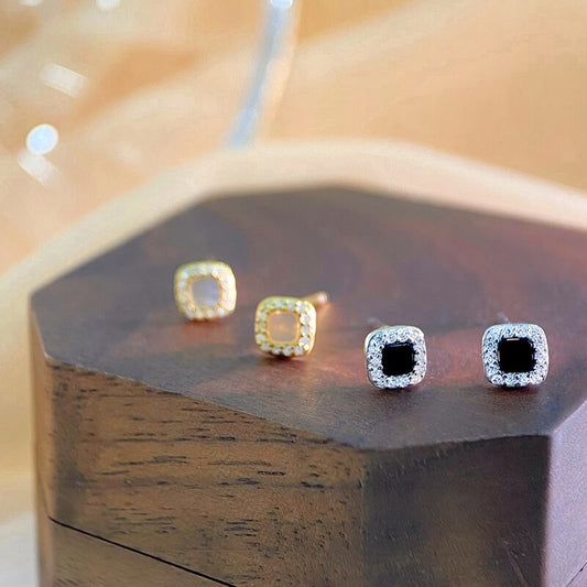 Vintage Chic Square Onyx Stud Earrings