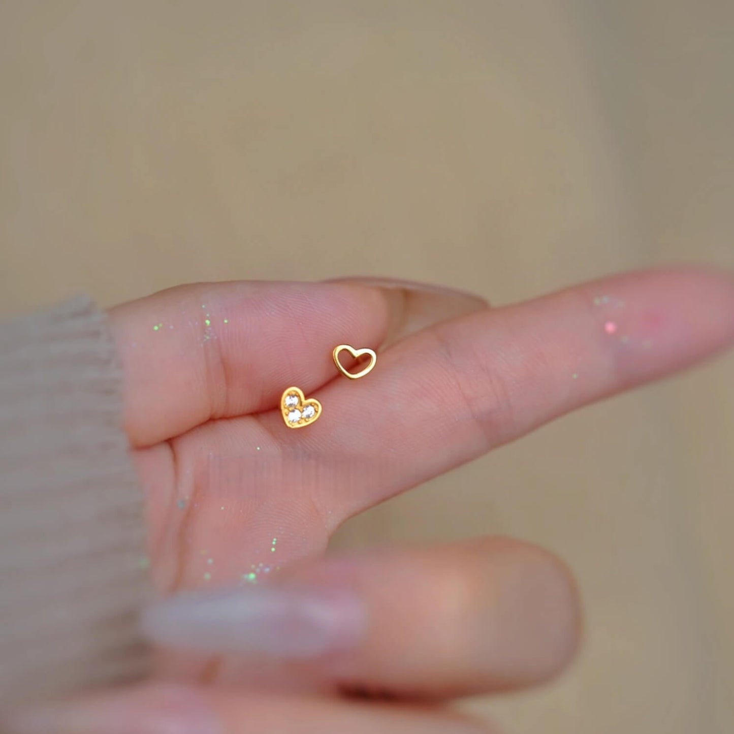 Asymmetric Heart Earrings with Hollow & Zircon