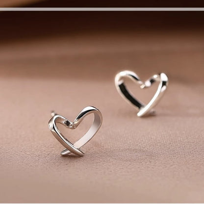 Basic Heart Silver Earring Studs