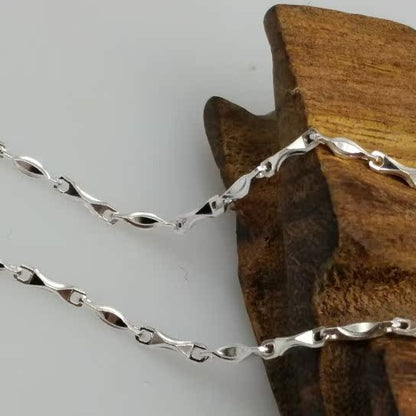 Twist Chain Necklace
