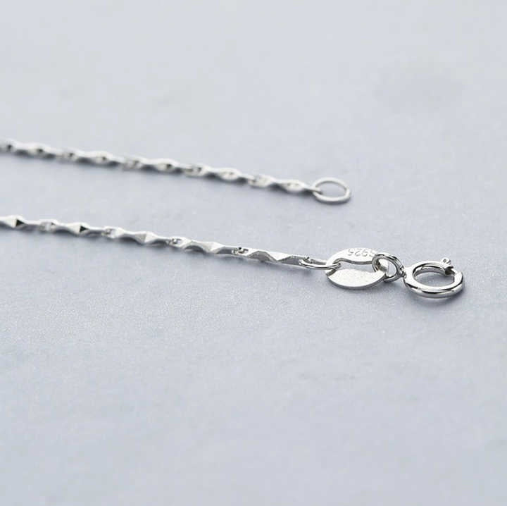 Twist Chain Necklace